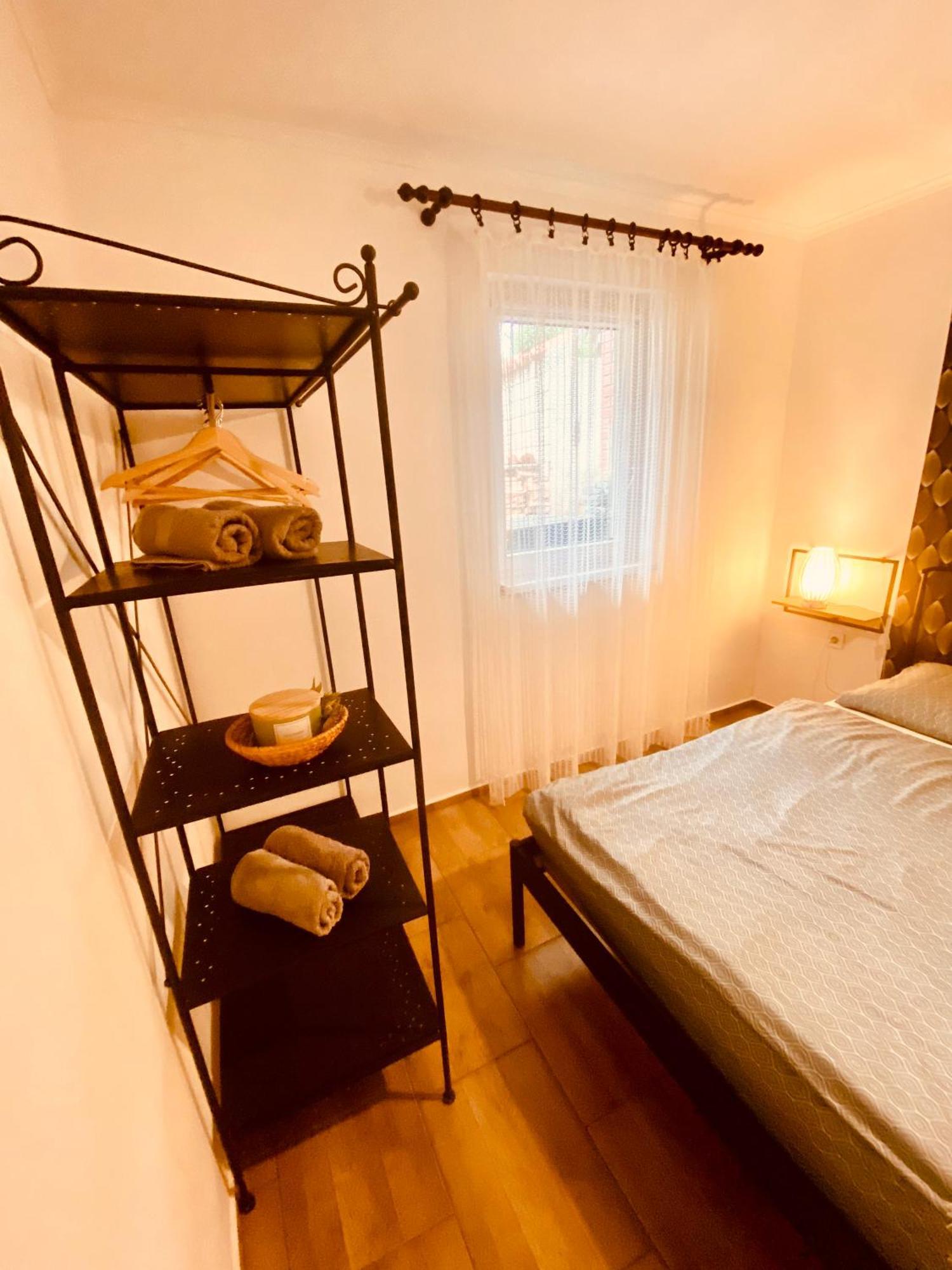 Apartment Nicol เซนญ์ ภายนอก รูปภาพ