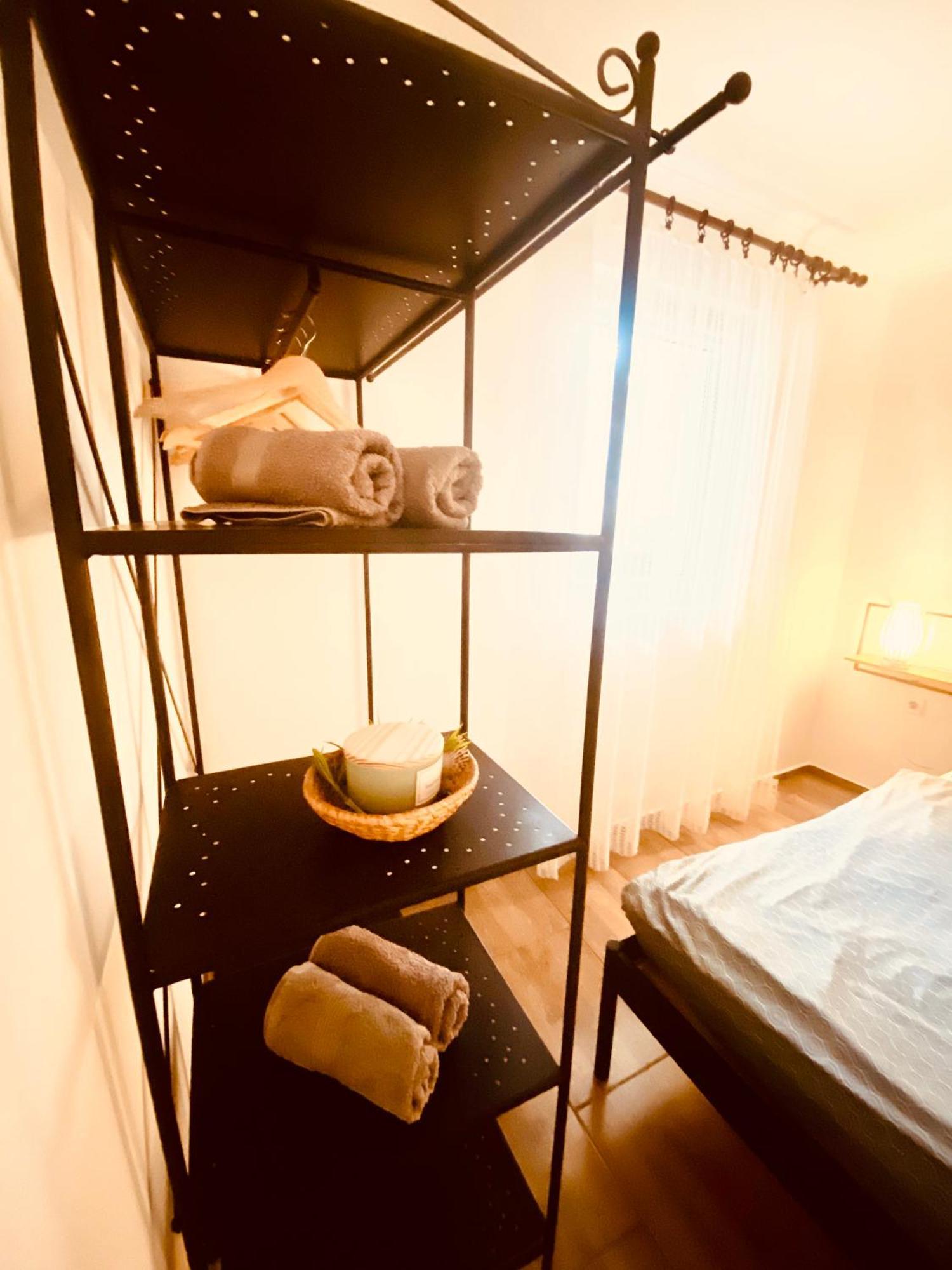 Apartment Nicol เซนญ์ ภายนอก รูปภาพ