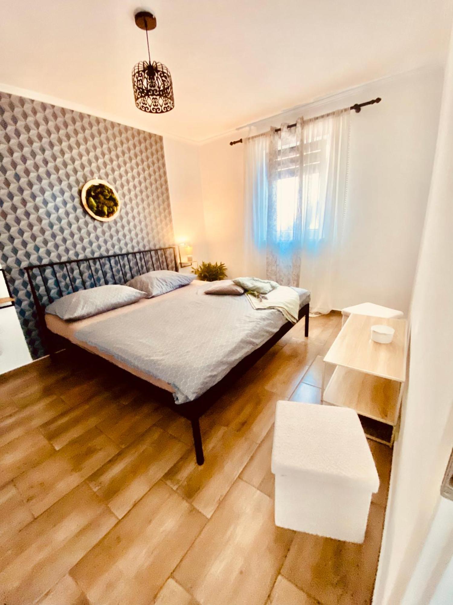 Apartment Nicol เซนญ์ ภายนอก รูปภาพ