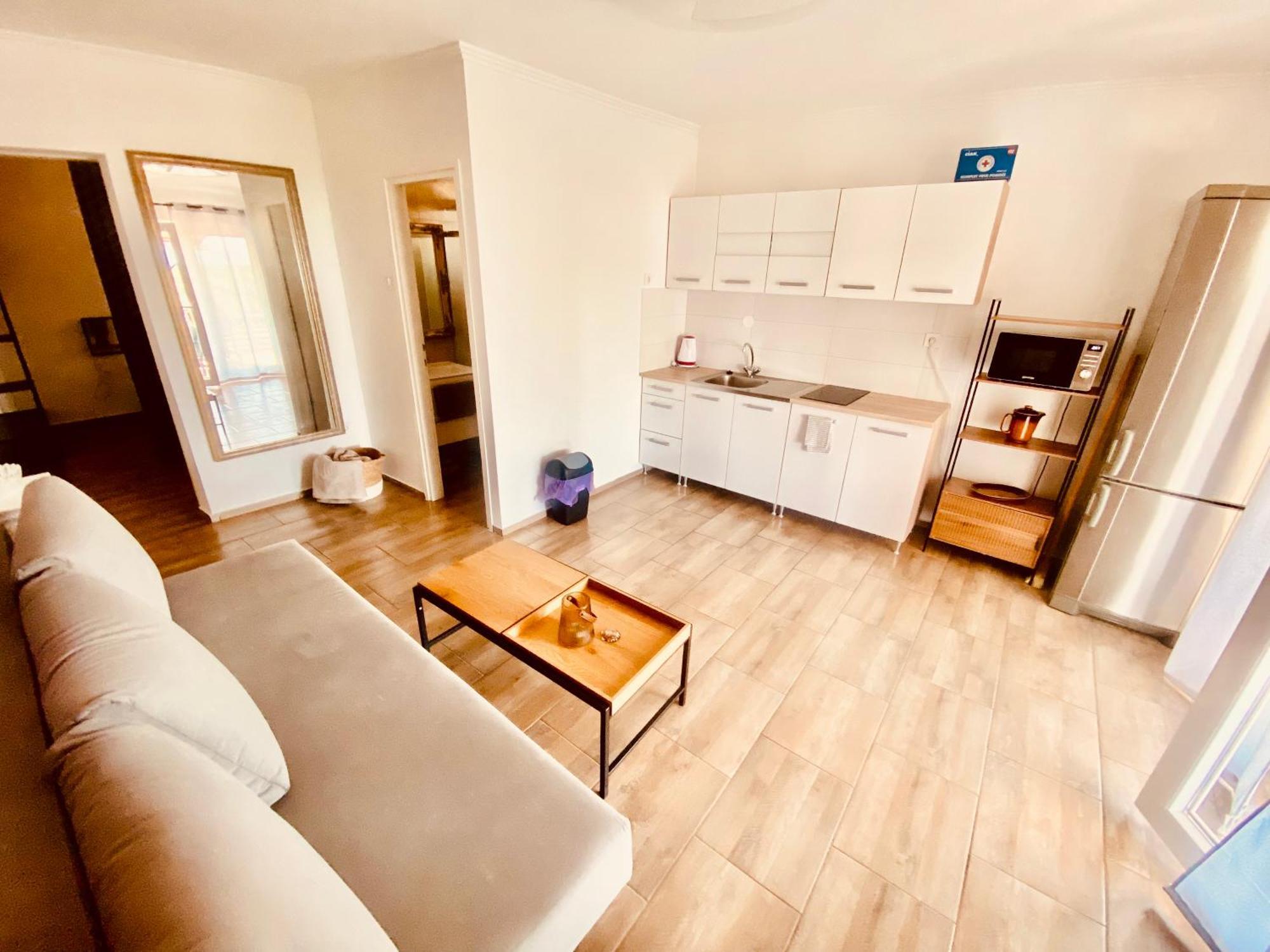 Apartment Nicol เซนญ์ ภายนอก รูปภาพ